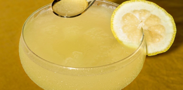 Limoncello prosecco koktejl poletje